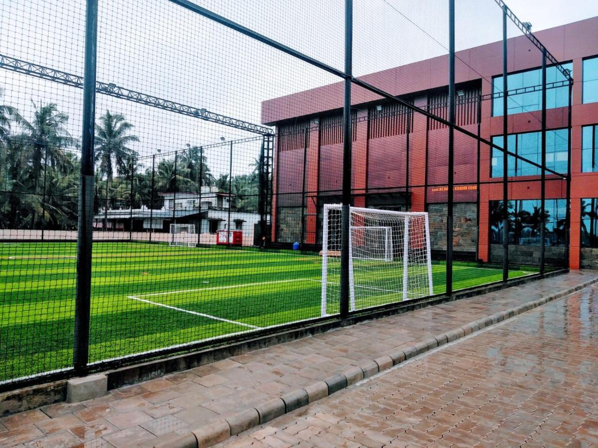 Отель Cap Sports Center Nileshwar Экстерьер фото